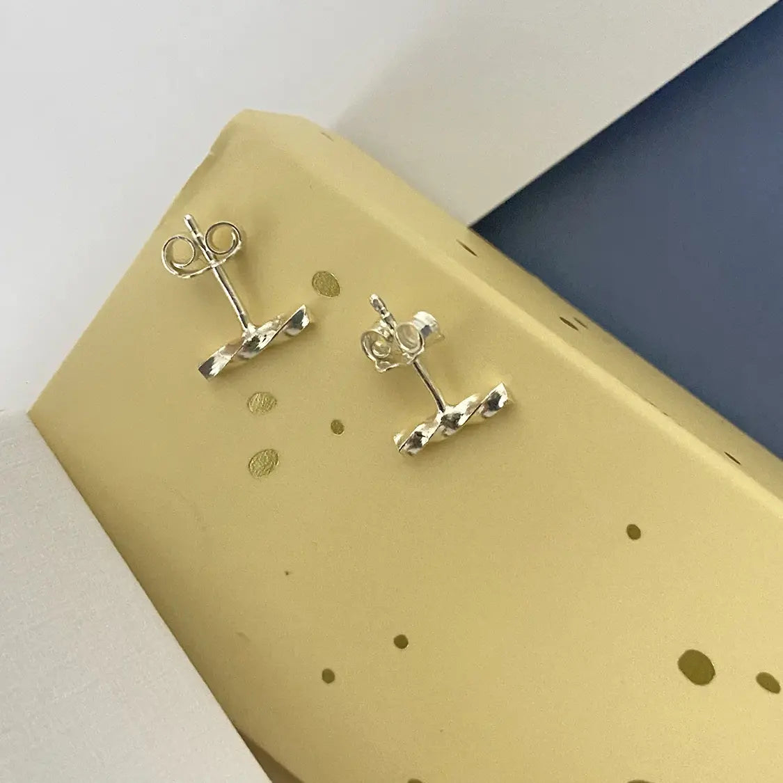 Twisted Studs