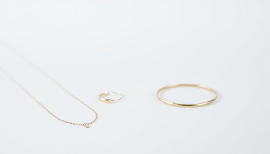 Trending Now: Minimalist Gold Jewelry Designs for Summer 2025