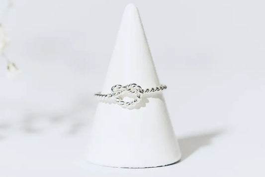 Minimalist Handmade Rings for Summer 2025