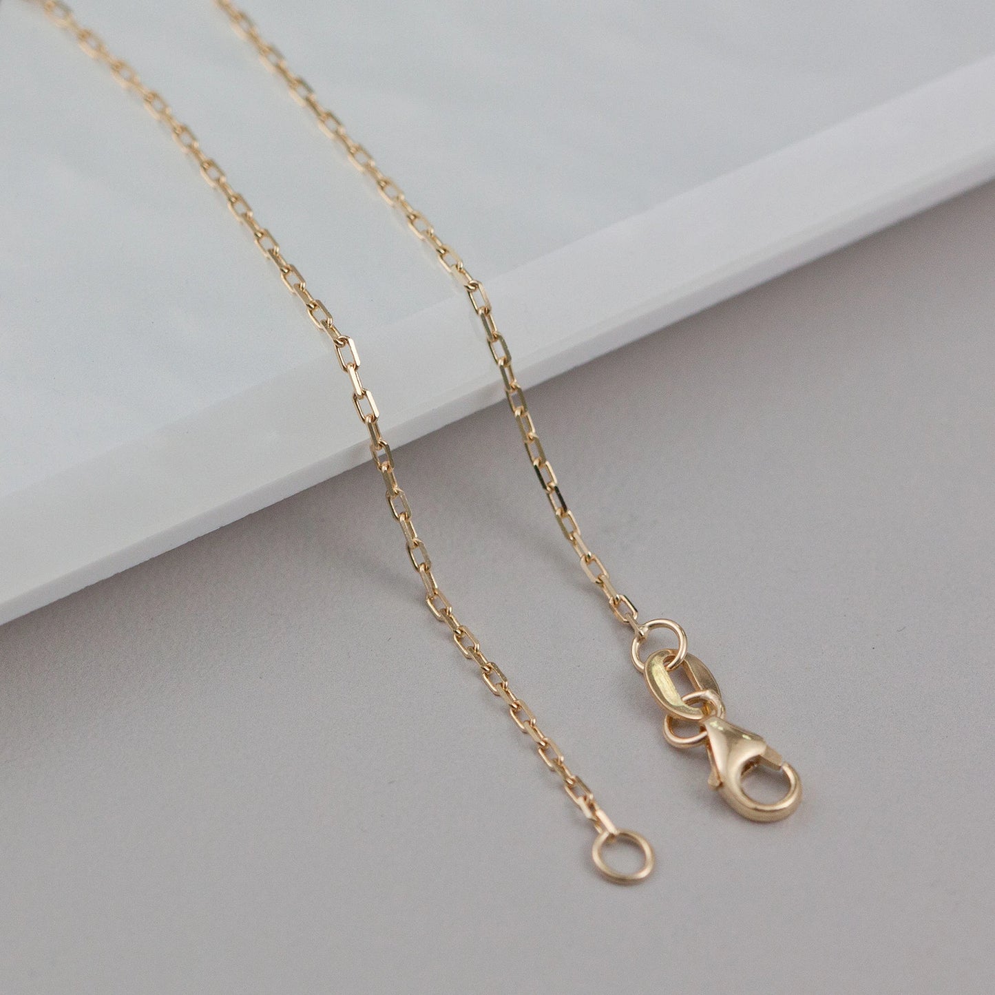 Diamond Cut 1-2mm Gold Chain Necklace with delicate links and a secure clasp