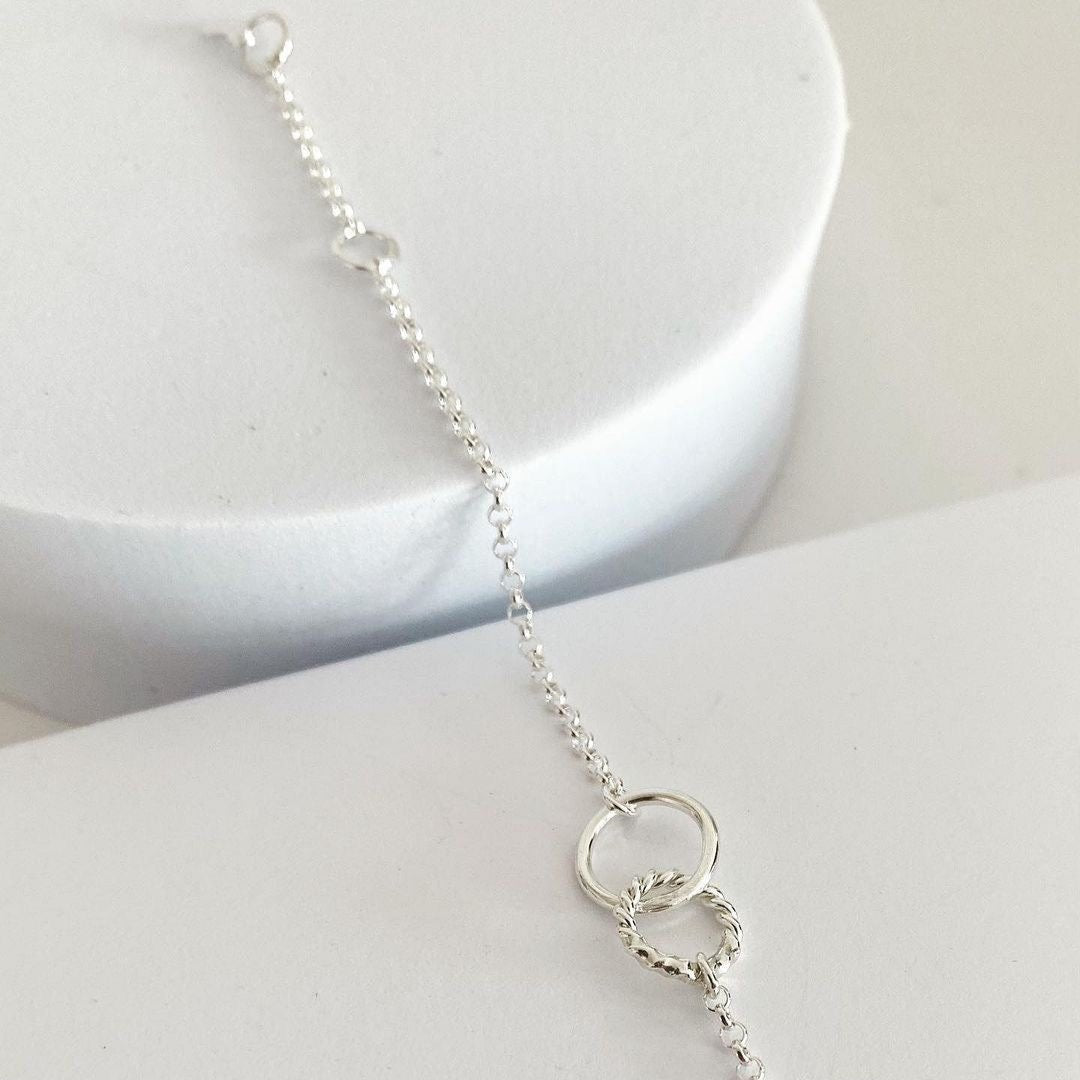 Luisana Jewelry Eternal Bracelet in Silver with Interlocking Rings design and delicate chain