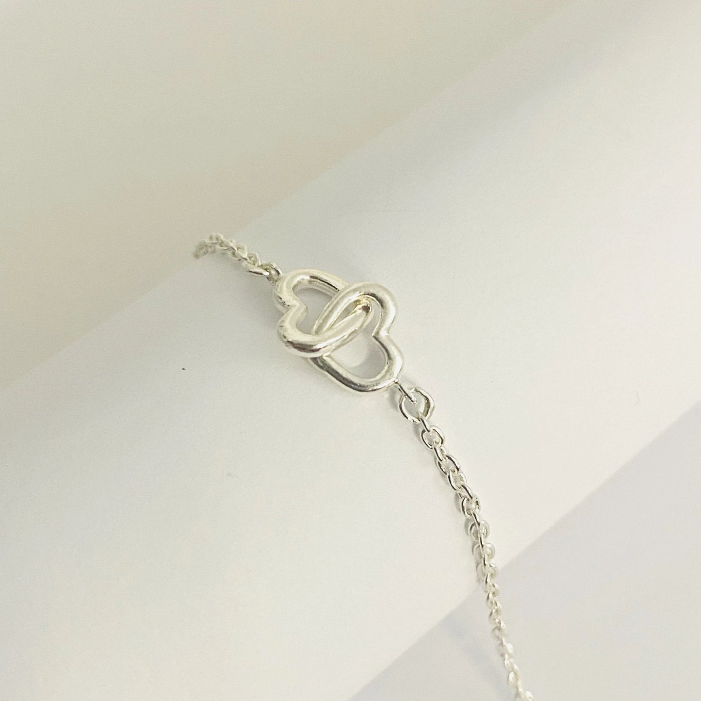 Luisana Jewelry Love Bracelet in Silver with Interlocking Heart Design for a Timeless Gift