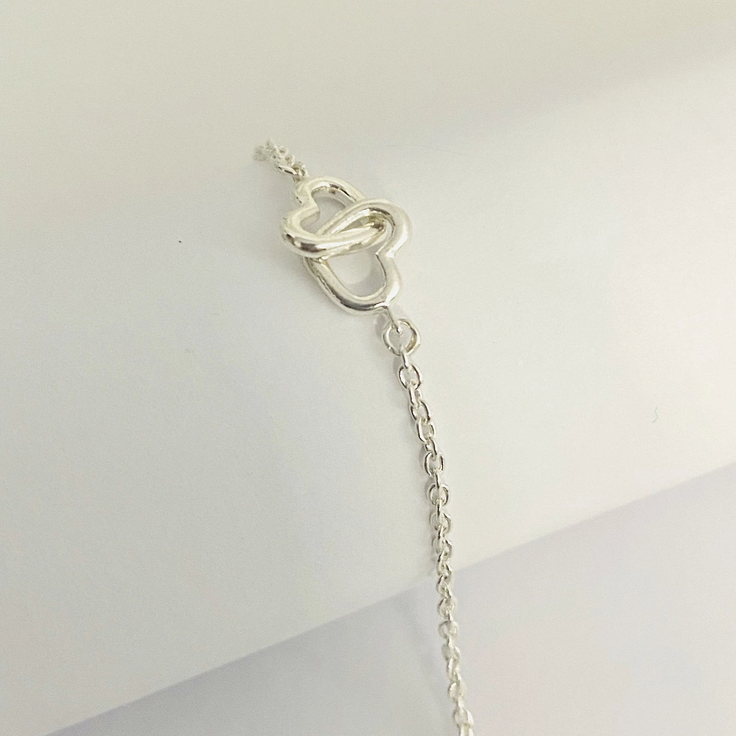 Luisana Jewelry love bracelet in silver with heart-shaped charm and delicate chain