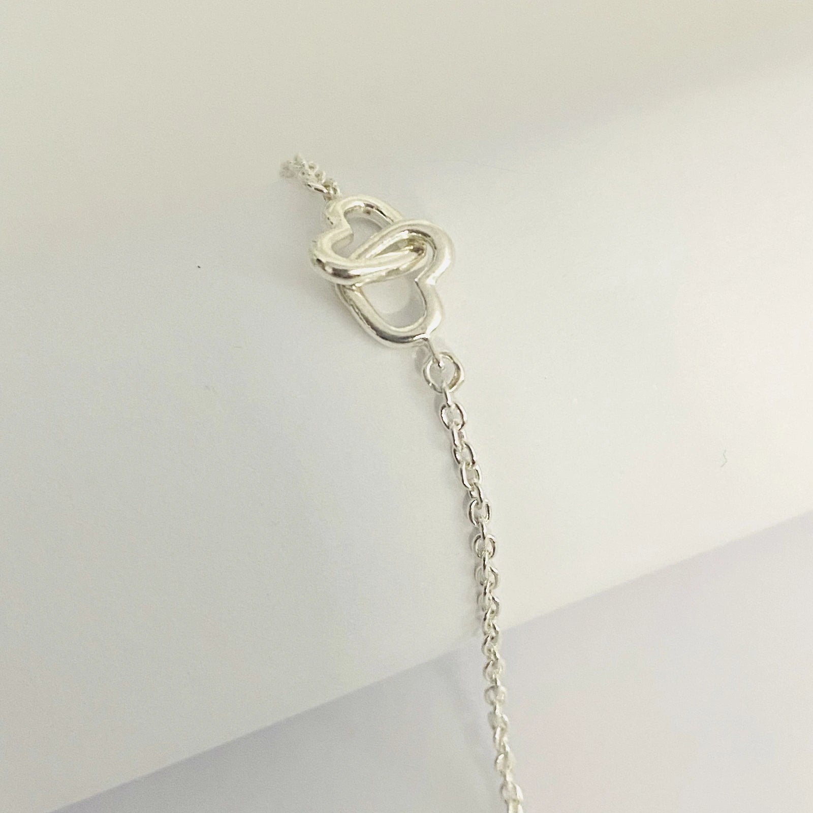Luisana Jewelry love bracelet in silver with heart-shaped charm and delicate chain