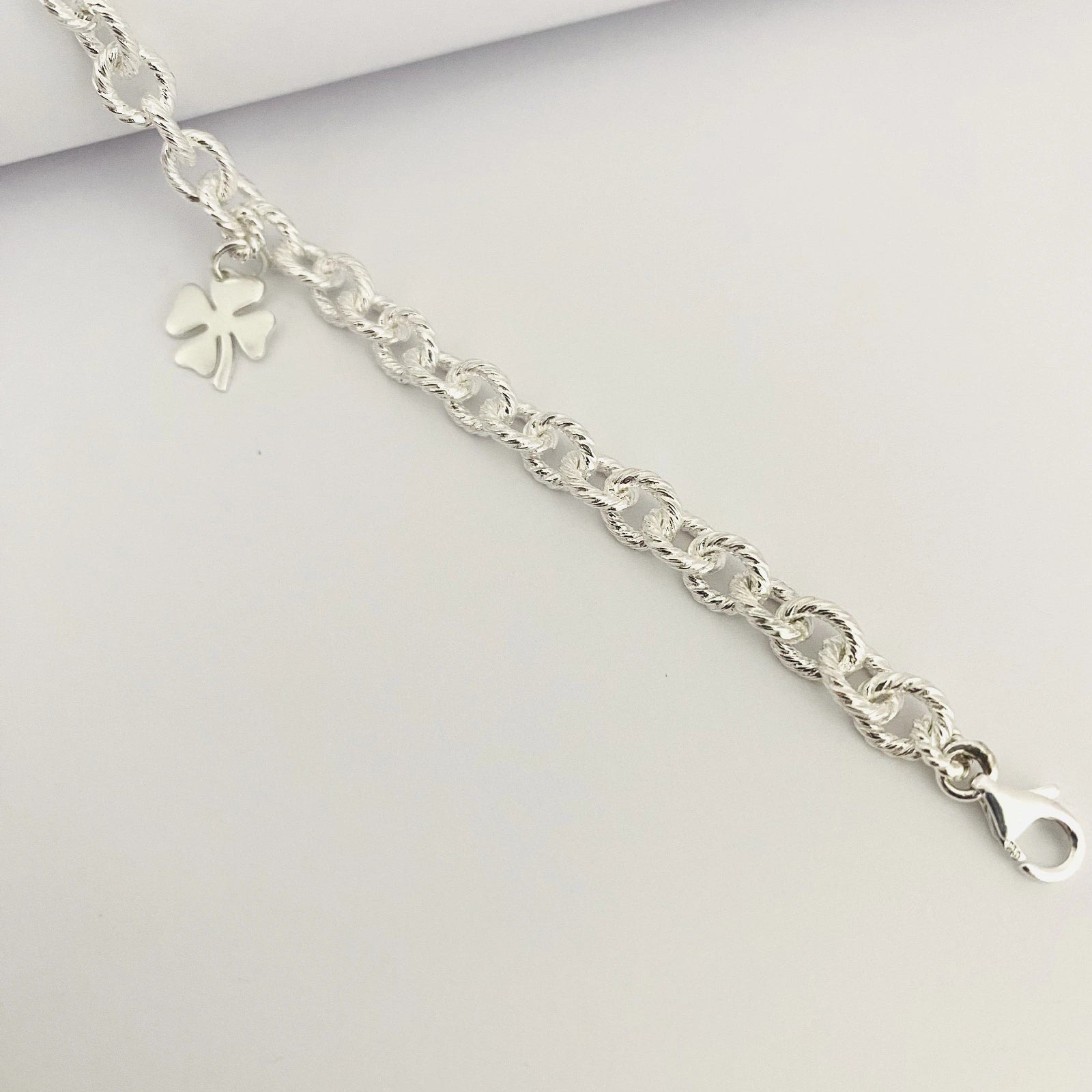 Luisana Jewelry Lucky You Bracelet with Silver Chain and Charming Clover Pendant