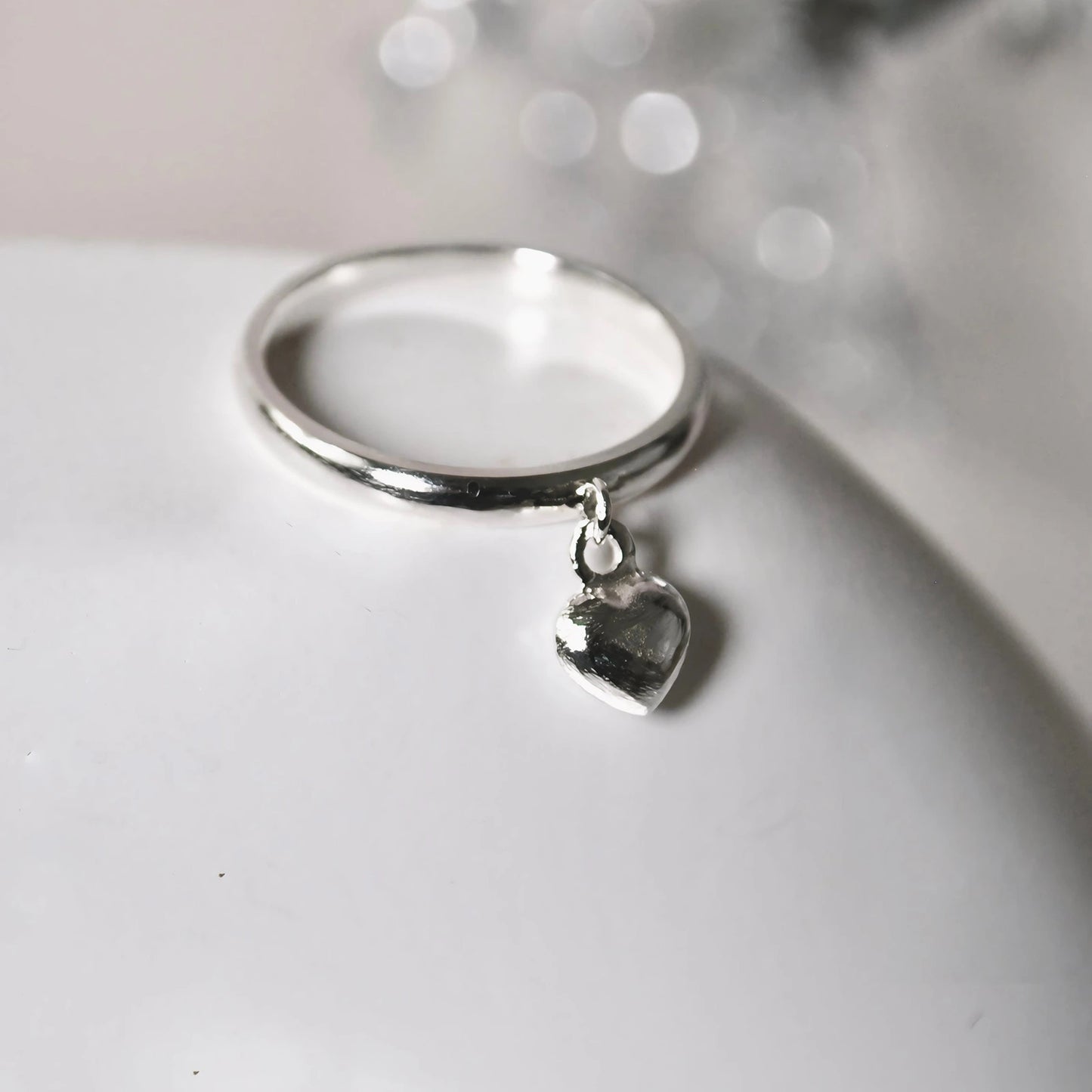 Luisana Jewelry True Love Ring with a Delicate Heart Charm for Romantic Occasions