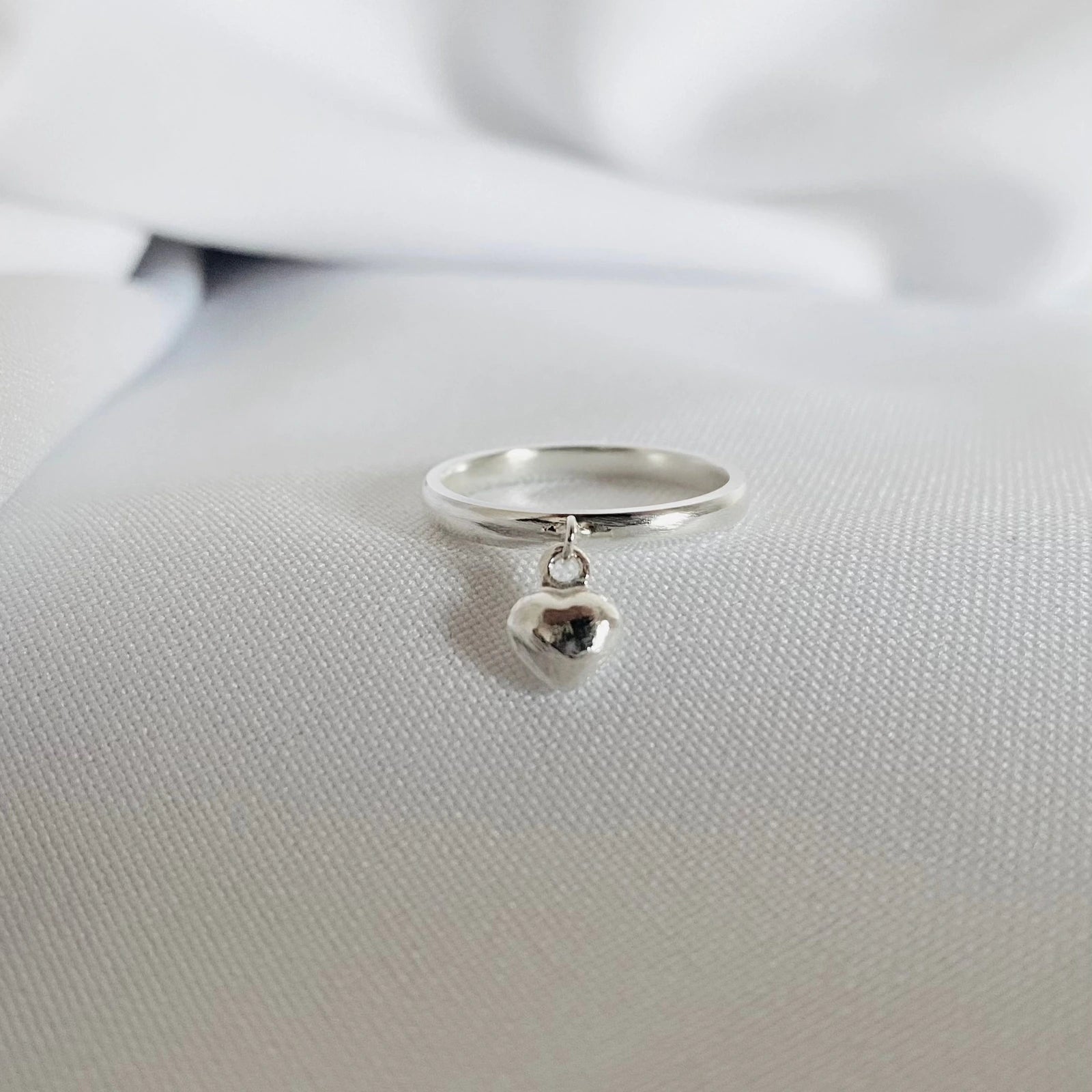 Luisana Jewelry True Love Ring in silver with a heart charm for a romantic touch