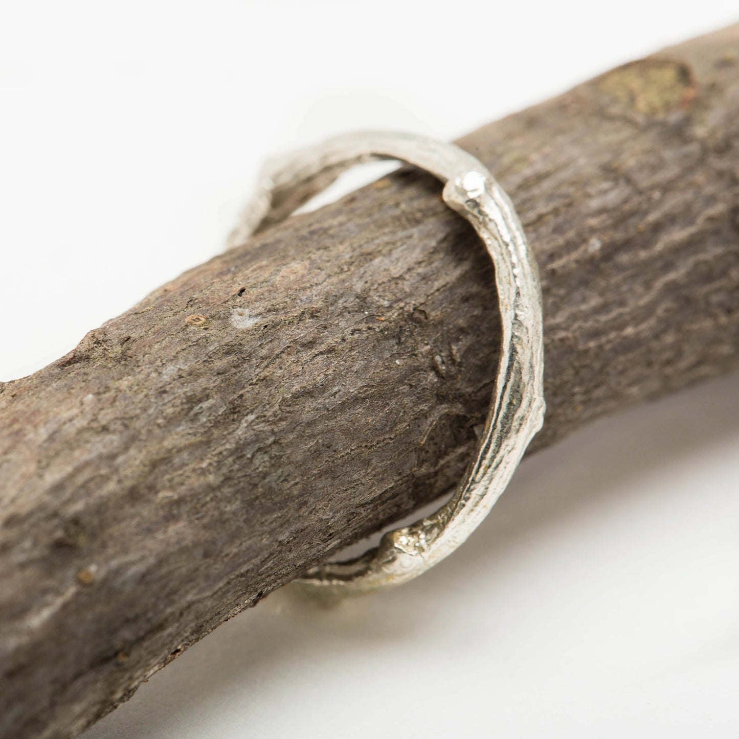 Luisana Jewelry Native Ring in Silver with a Nature-Inspired Twisted Design