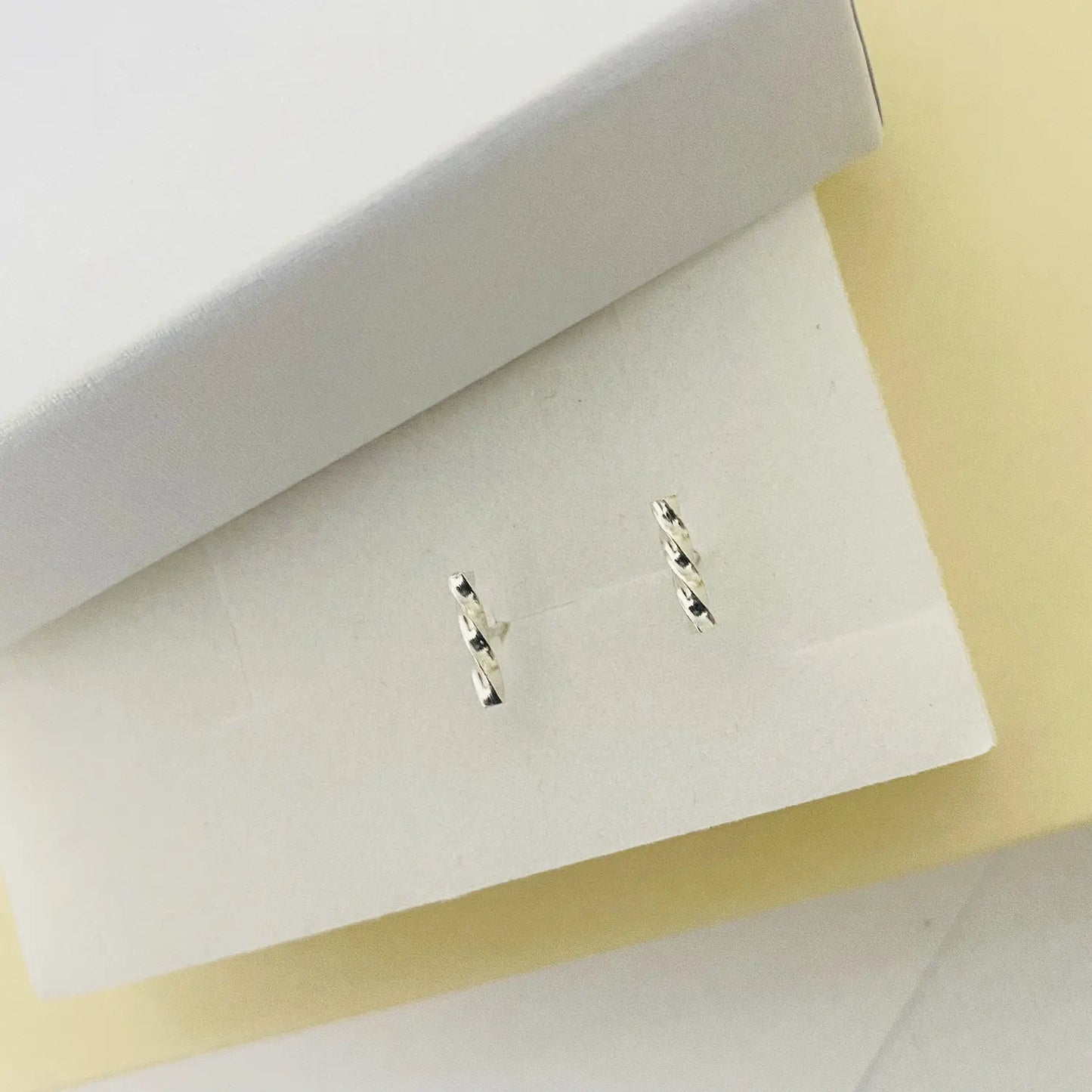 Twisted Studs